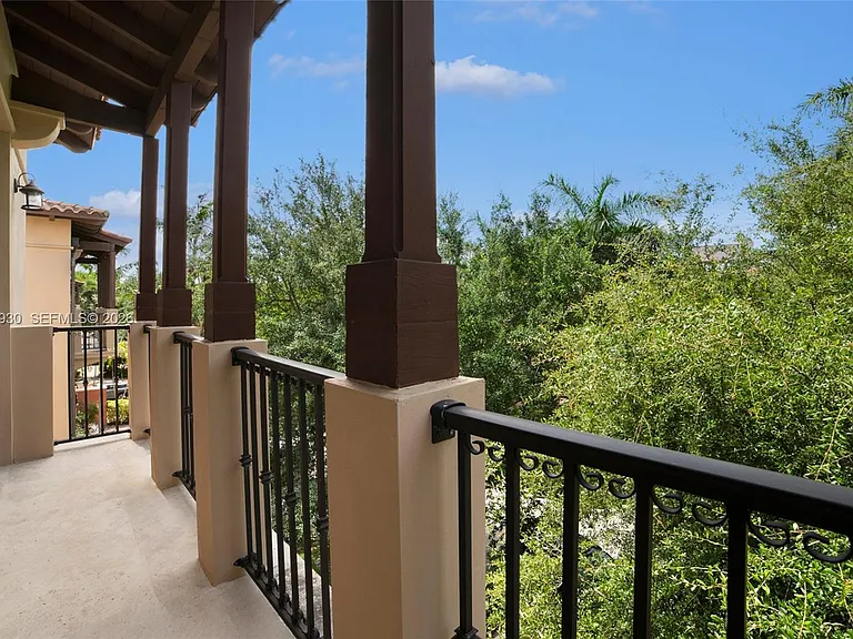 6226 Paradise Point Dr — Photo 42