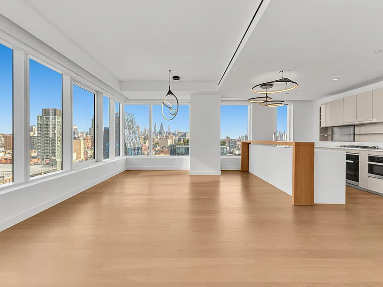 202 Broome St #11A — Photo 10