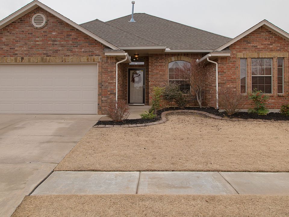 1st image of 508 SW 164th Ter
