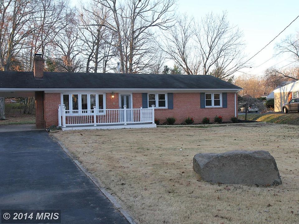 Exterior (Front)