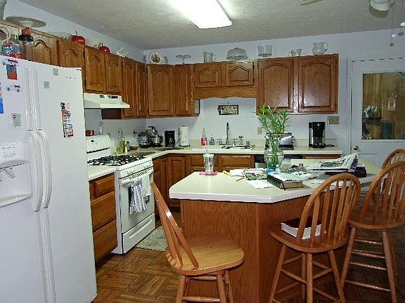Kitchen/Island
