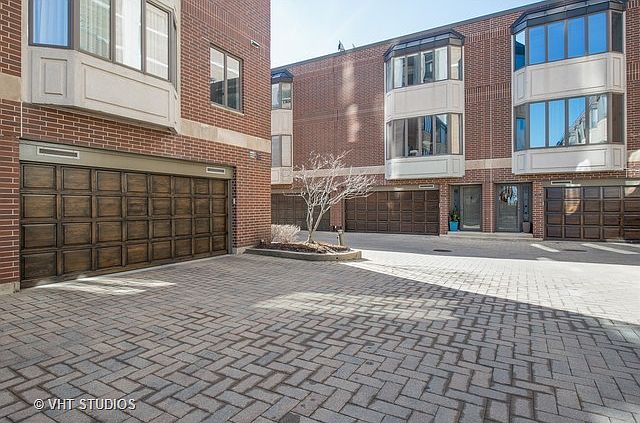 1st image of 156 W Eugenie St