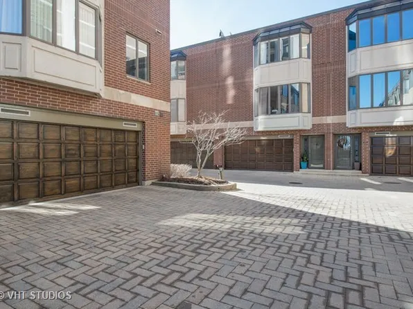 156 W Eugenie St, Chicago, IL 60614