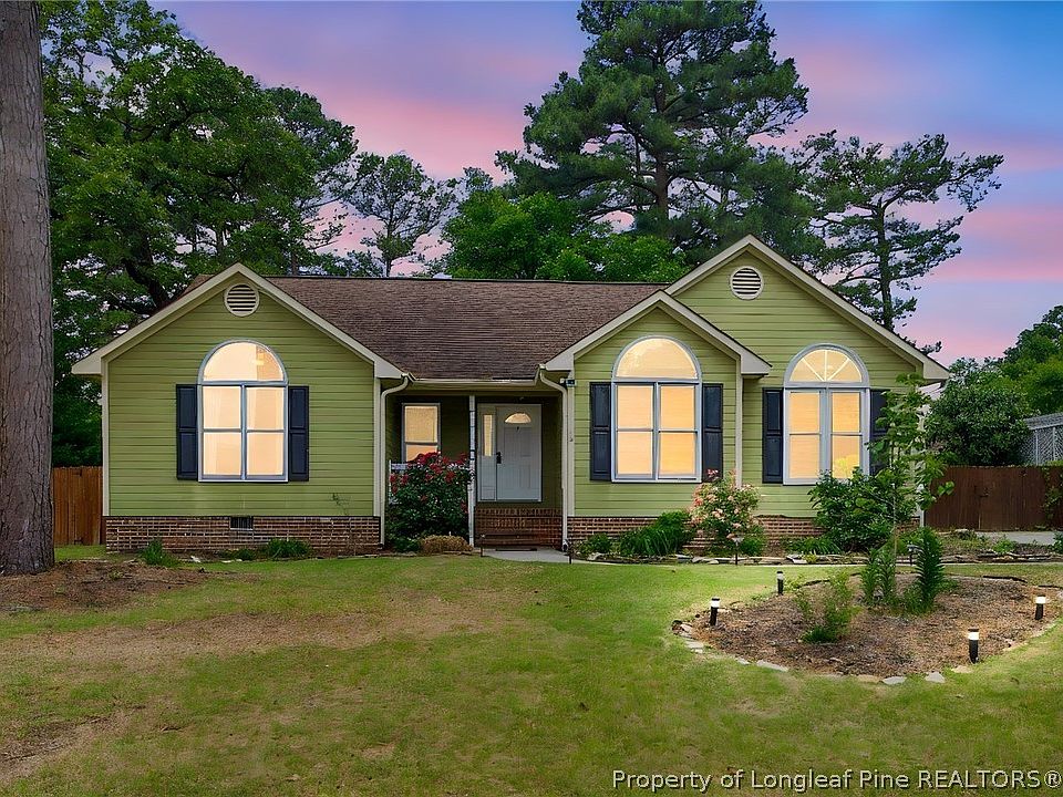 1st image of 1286 Exeter Ln