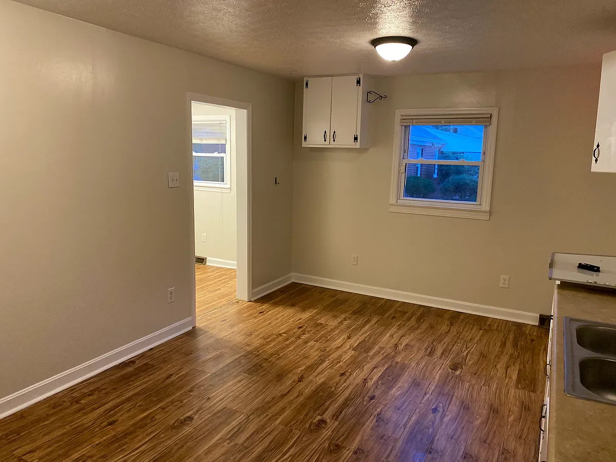 Dining room - 315 Maple St