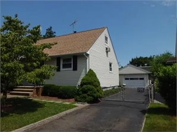 112 Livingston St, Clifton, NJ 07013