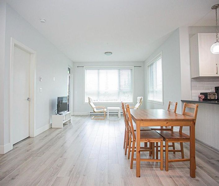 Surrey Apartment for rent - 2 Bedrooms in Surrey