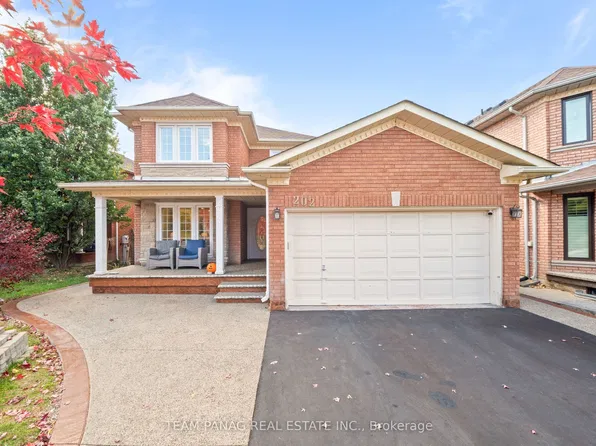 202 Fernforest Dr, Brampton, ON L6R 1E1
