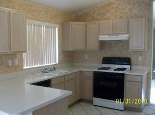 5813 Red Gull St, Las Vegas, NV 89149