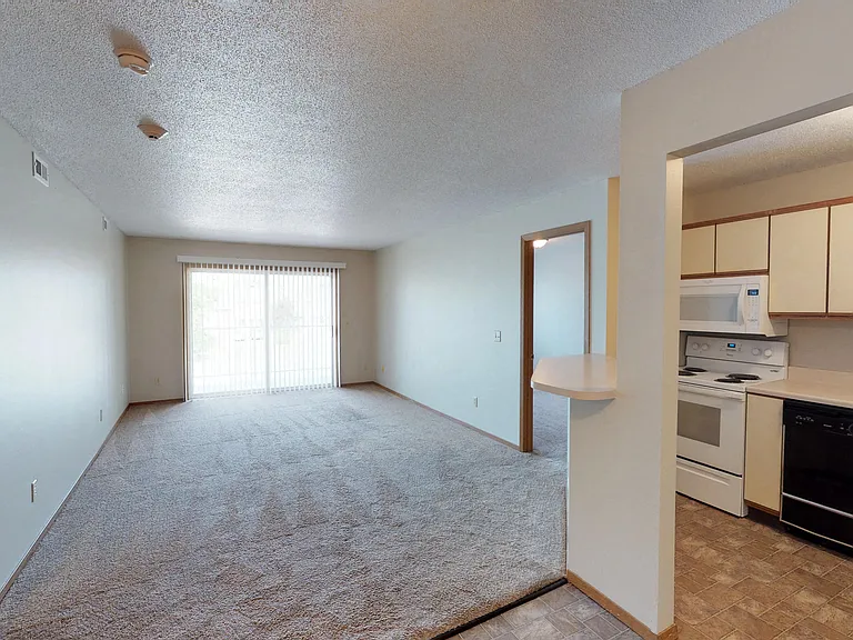 Prairie Winds Apartments — Photo 41