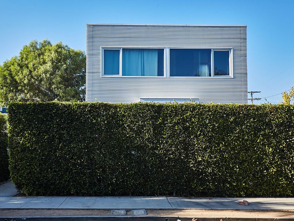 1st image of 549 Vernon Ave