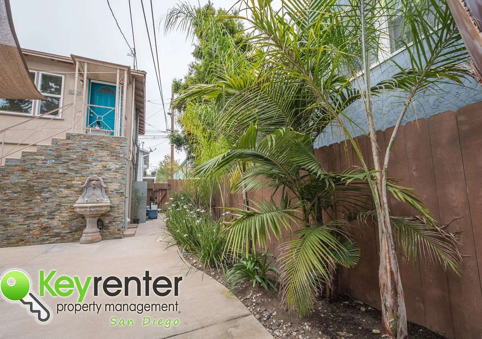 Beautiful Condo Only 6 blocks to the beach | Seaside District of Oceanside — Photo 4
