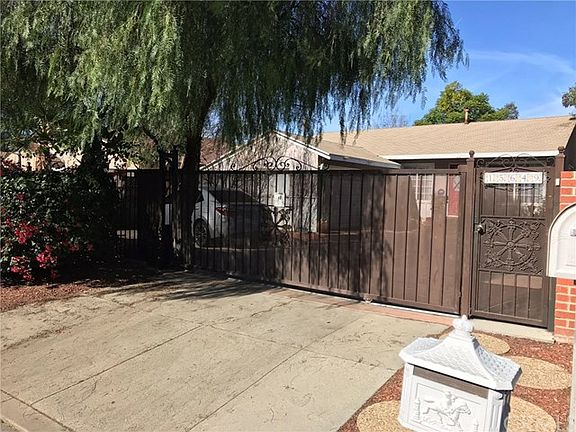 5th image of 15649 Romar St