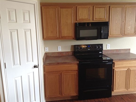 5th image of 8420 Three Bars Dr