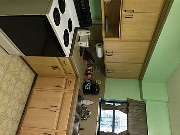 4th image of 10701 NW 24th Ave