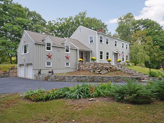 4 Bedrooms, 2/1 Baths