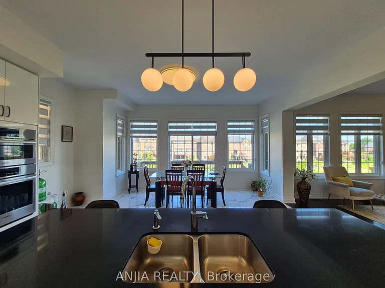 50 Meadow Vista Cres #UPPER — Photo 21