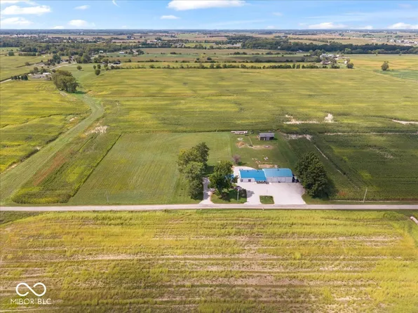 8257 S County Road 1075 W, Charlottesville, IN 46117