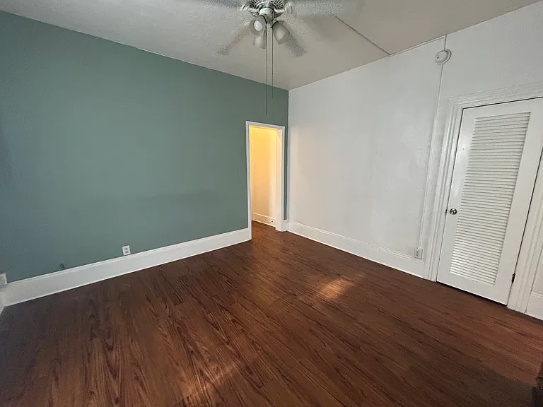 351 7th Ave N #2 — Photo 13
