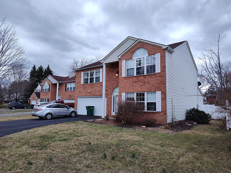 1st image of 285 Robert St