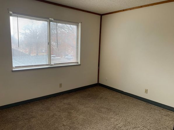 2910 SE Kentucky Ave #10
