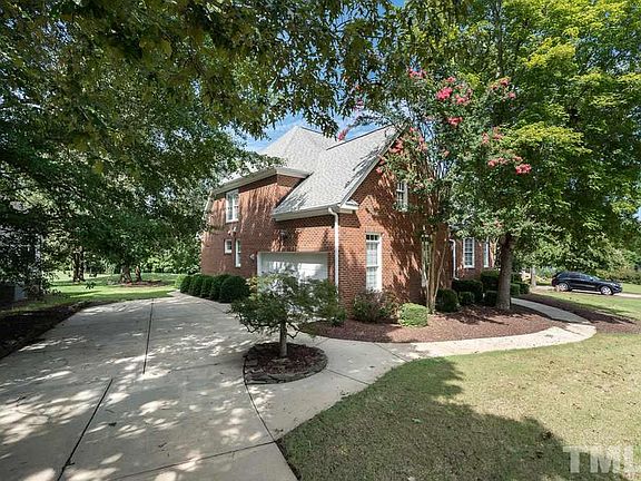 4th image of 848 Parkridge Dr