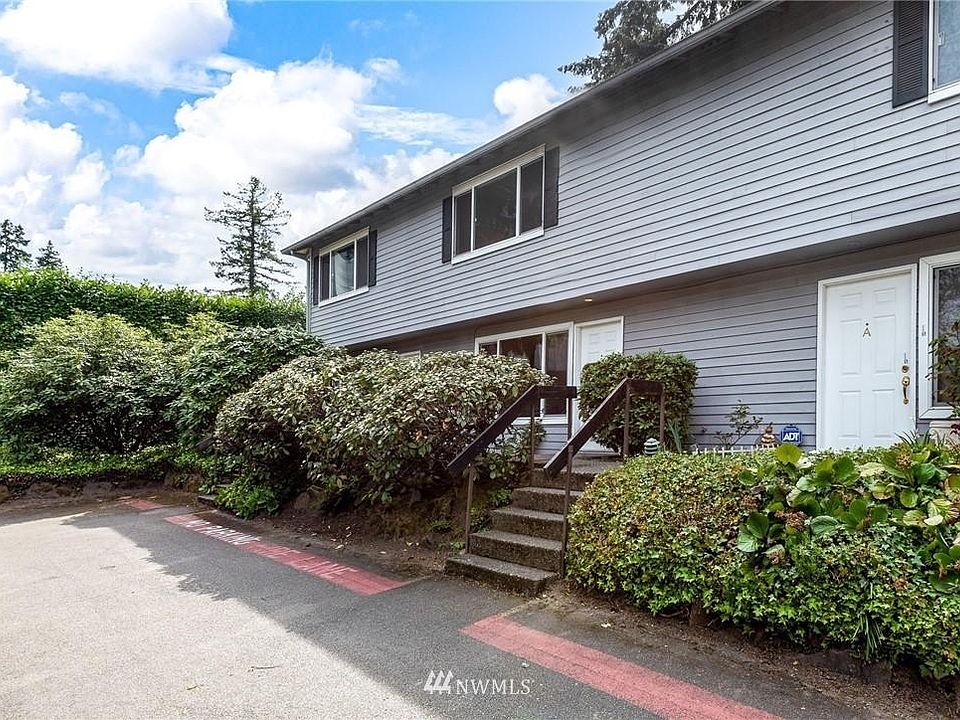 1st image of 3913 148th Ave NE APT B