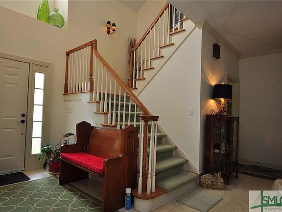 5th image of 33 Southerland Rd