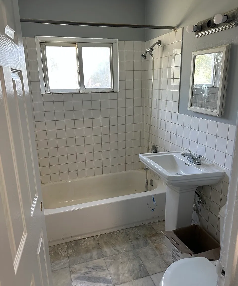 3 bed, 1350 sqft, $1,950 — Photo 3