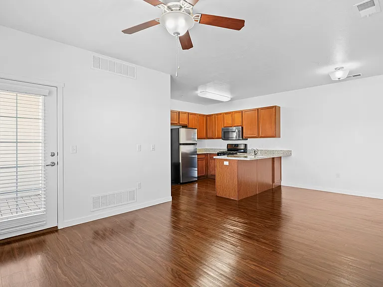 Outlook Apartments — Photo 42