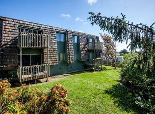 301 Scenic Dr, Loleta, CA 95551