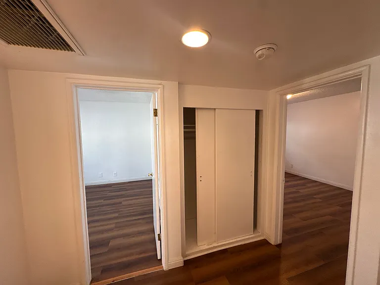 212 E Tamarack Ave #6 — Photo 4