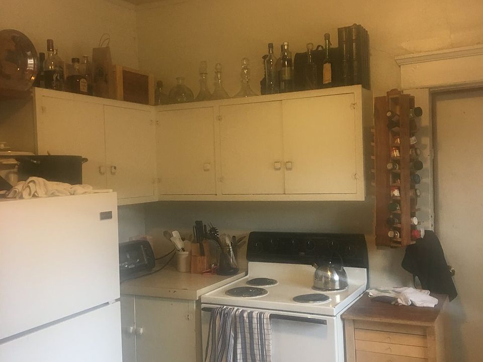 2nd image of 1546 Hilyard St