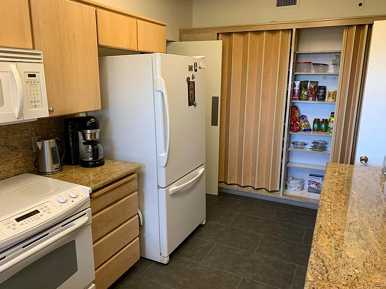 540 E Monaco Pl — Photo 11