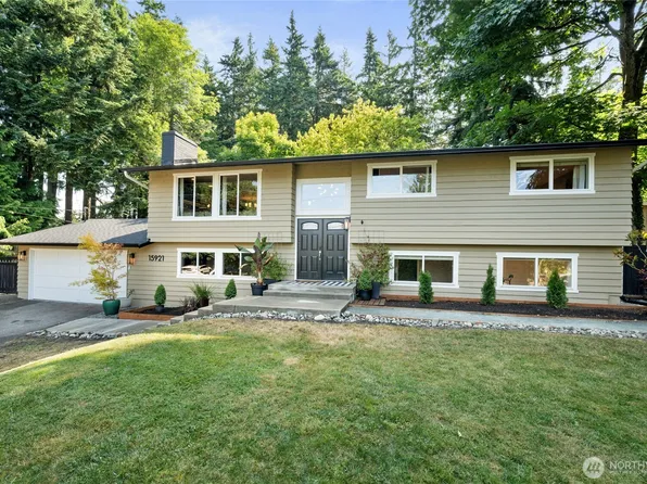 15921 68th Avenue W, Edmonds, WA 98026