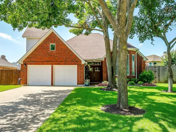 609 Huntington Ct, Grapevine, TX 76051