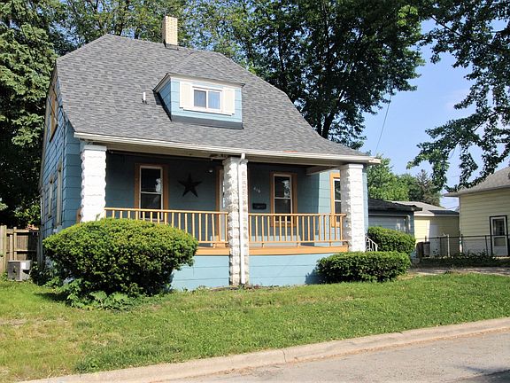 2nd image of 416 Fairbanks Ave