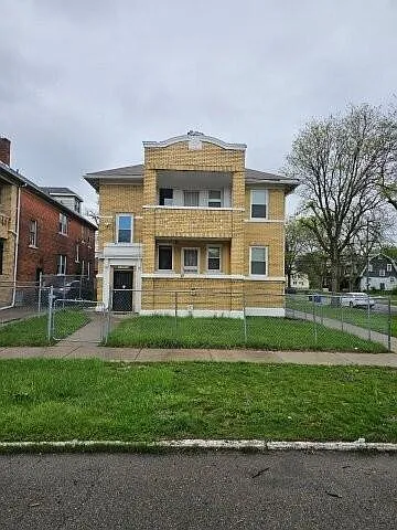 1 bed, 1.0 bath, 800 sqft, $675 — Photo 1