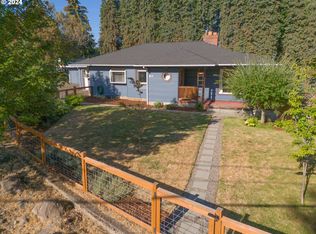 814 17th St, Hood River, OR 97031