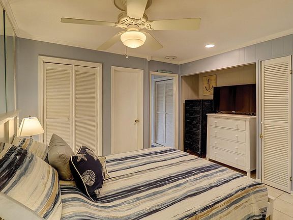 2nd image of 23 S Forest Beach Dr APT 215