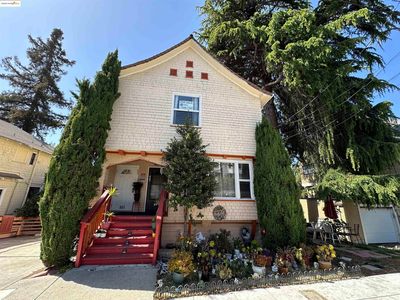 337-341 Oakland Ave, Oakland, CA, 94611
