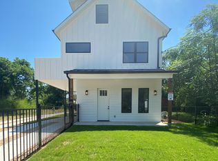 907 E 44th St #A & B, Austin, TX 78751