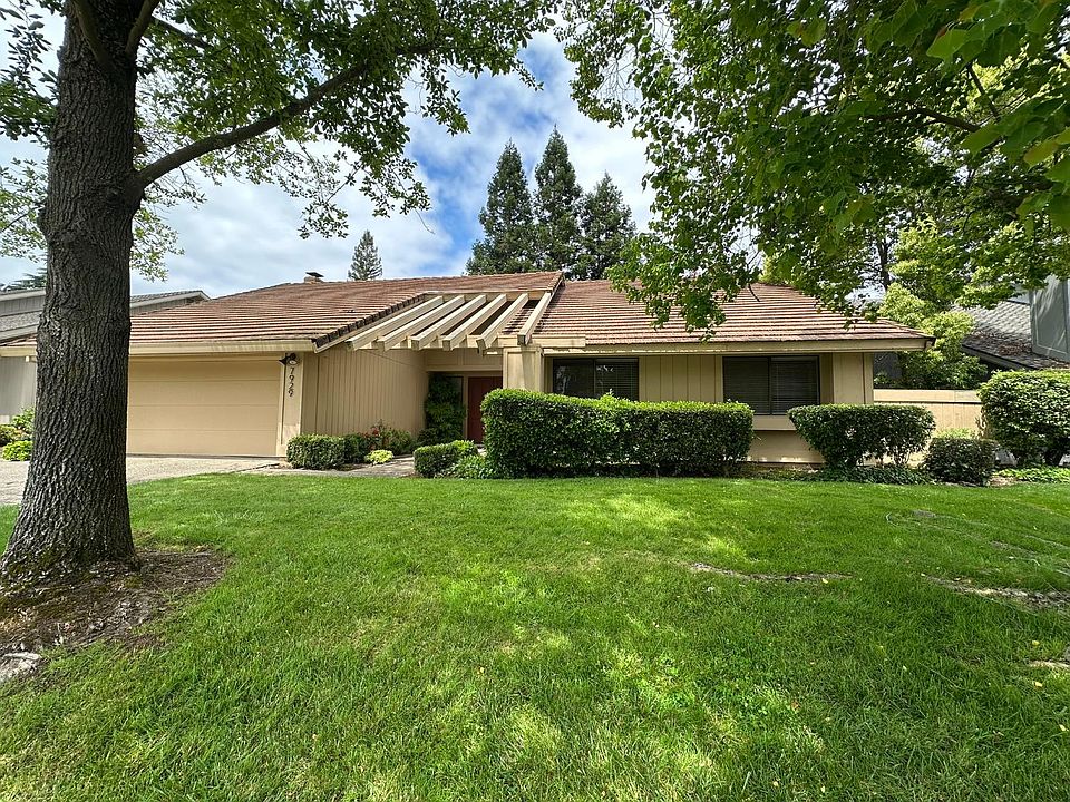 1st image of 7929 Wildridge Dr