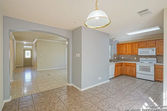 7703 Wexford Sq — Photo 12