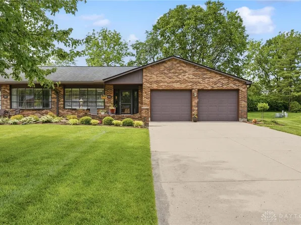 354 Kimbary Dr, Dayton, OH 45458