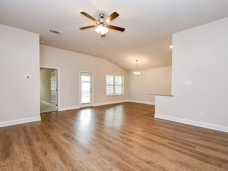 2700 Diamond Reef Ln — Photo 6