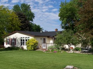 4215 Smith Crossing Rd, Freeland, MI 48623