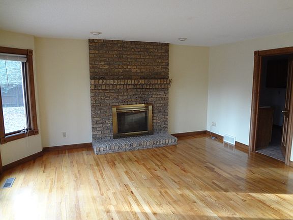 5th image of 5800 Thornberry Dr