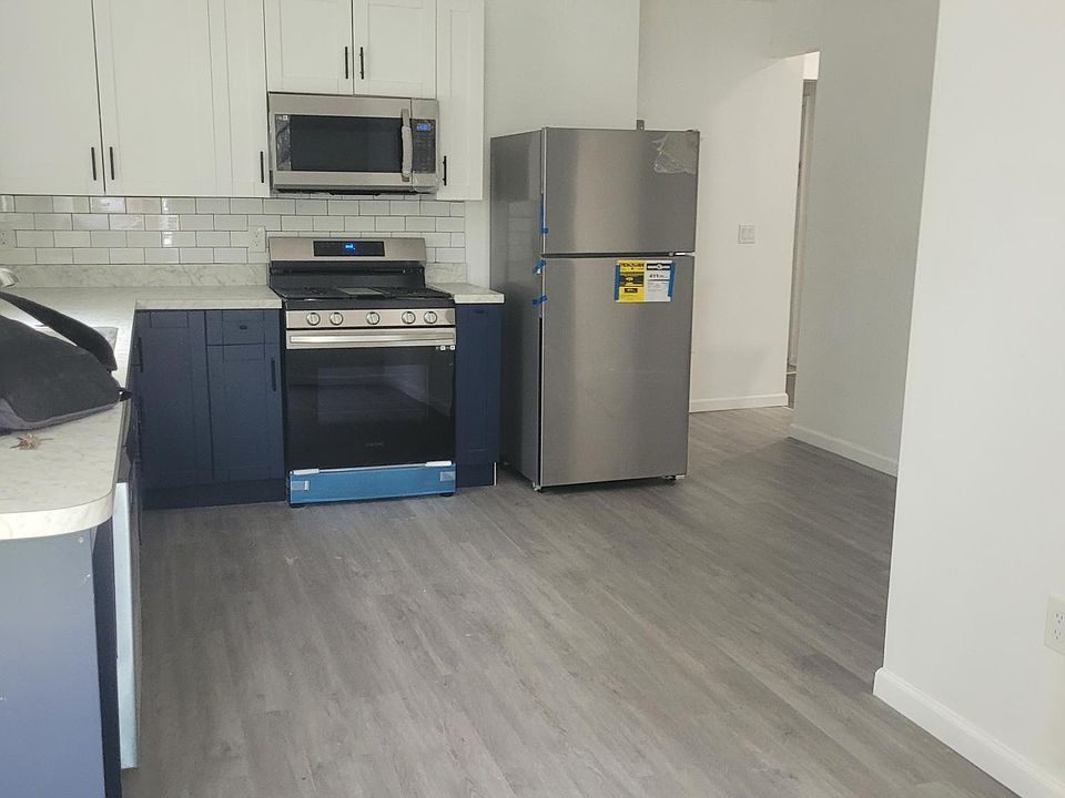 1st image of 59 Washington St #1