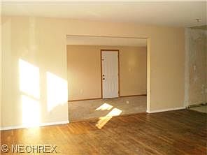 3rd image of 31105 Willowick Dr